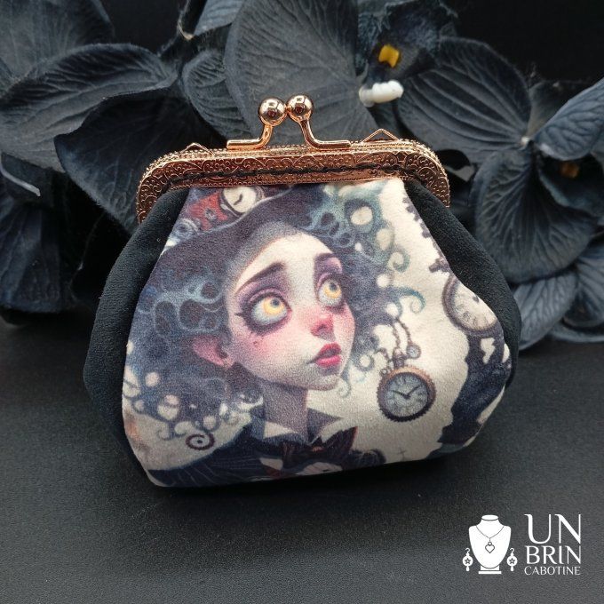 Porte monnaie "Jeune fille steampunk" 