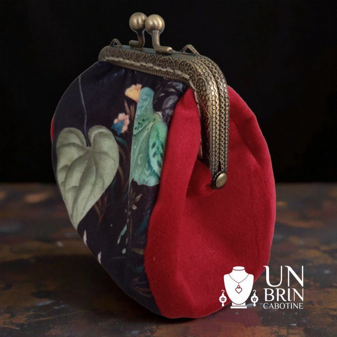 Porte monnaie "Promenade en forêt"