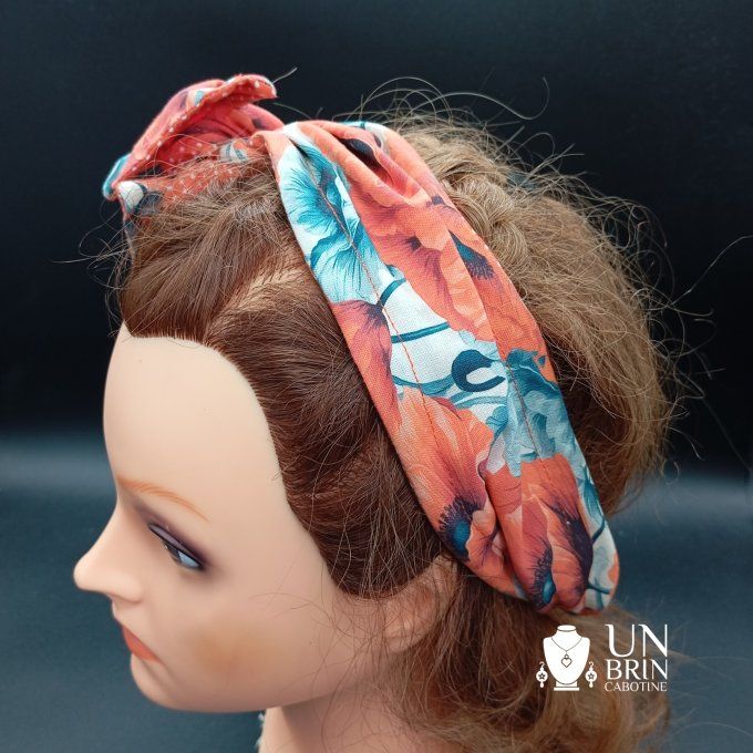 Un sac, un porte-monnaie et son bandeau "Éclat Sauvage"