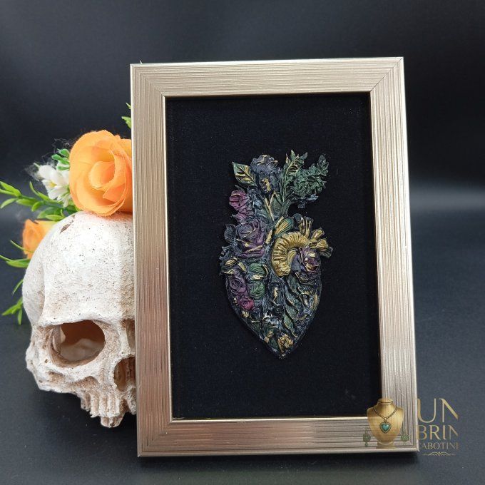 Cadre de curiosités "Cœur Fleuri"