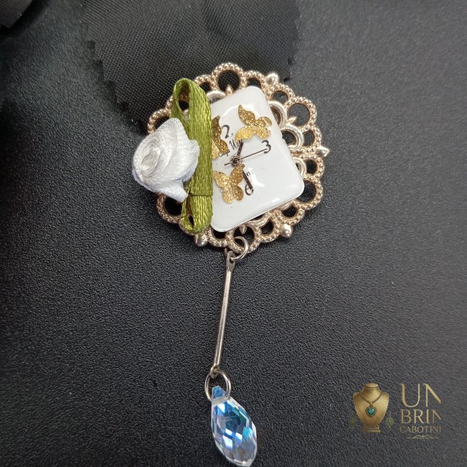 Broche "Éclat Satiné"