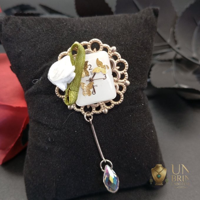 Broche "Éclat Satiné"