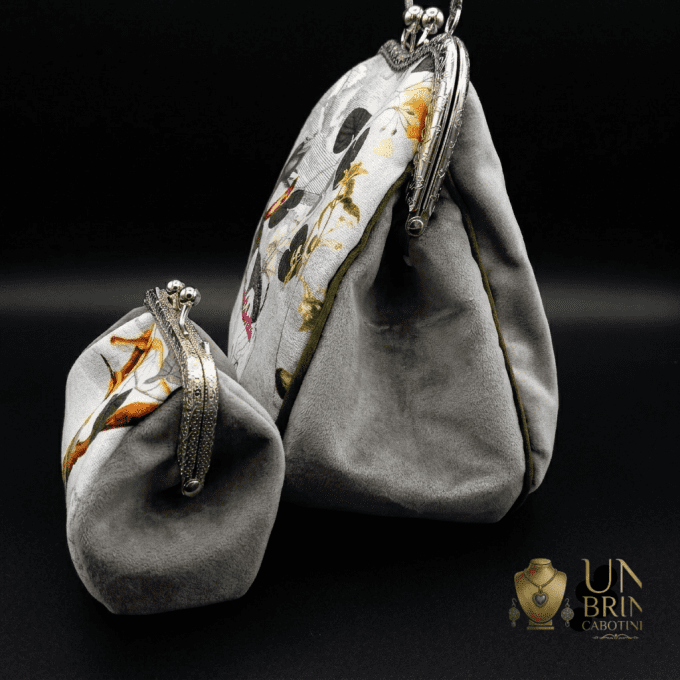Sac Velours Gris & Lapin au Chapeau – Pièce Unique