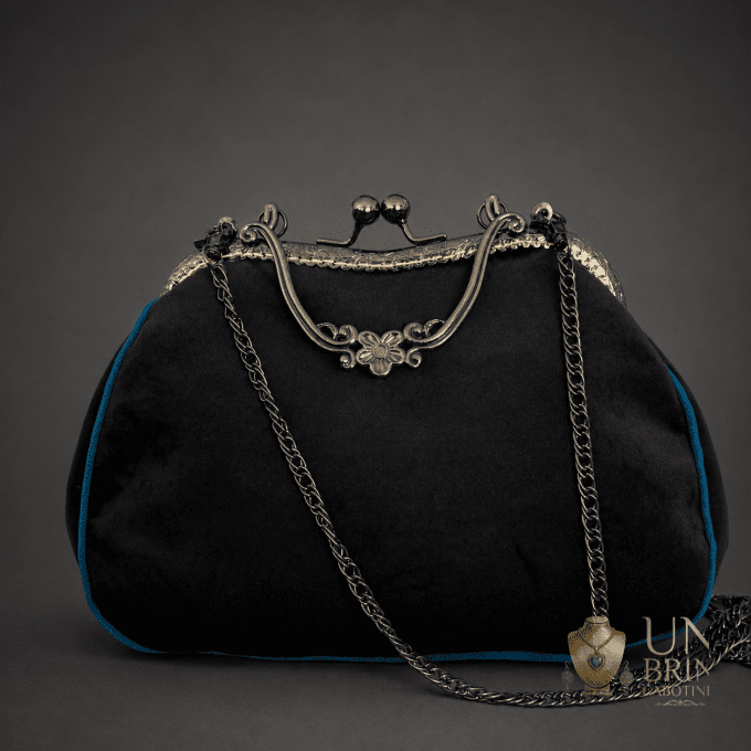 Sac Velours Noir & Frida – Pièce Unique