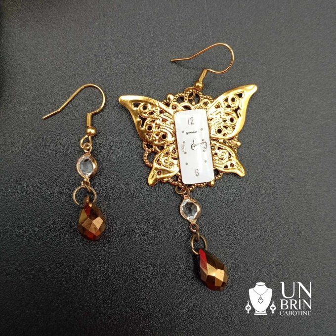 Boucles d'oreilles papillon asymétriques  