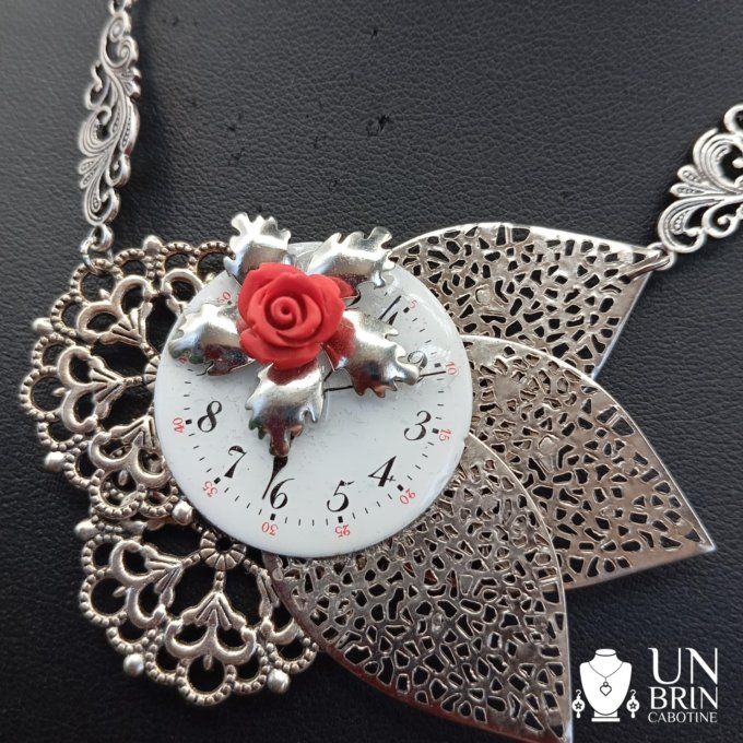 Pendentif sautoir, argent et rouge