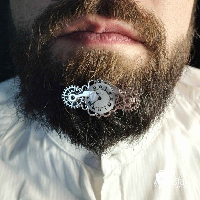 Bijoux de barbe de couleur argent