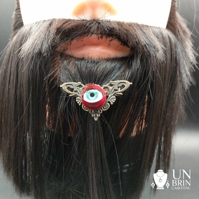 Bijou de barbe bronze, "Je t'ai à l'oeil"