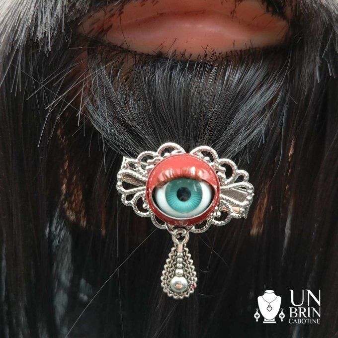Bijou de barbe "Je t'ai à l'oeil"