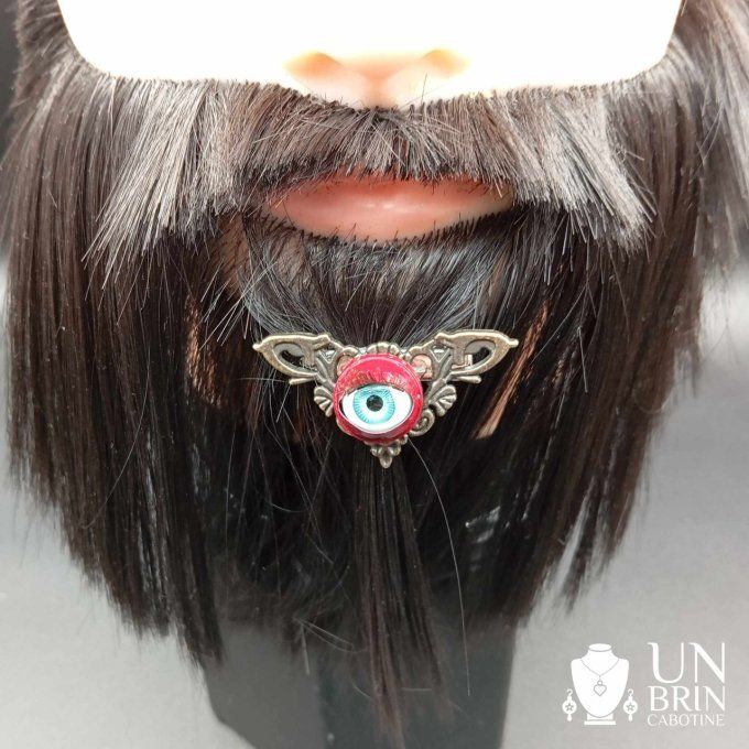 Bijou de barbe bronze, "Je t'ai à l'oeil"