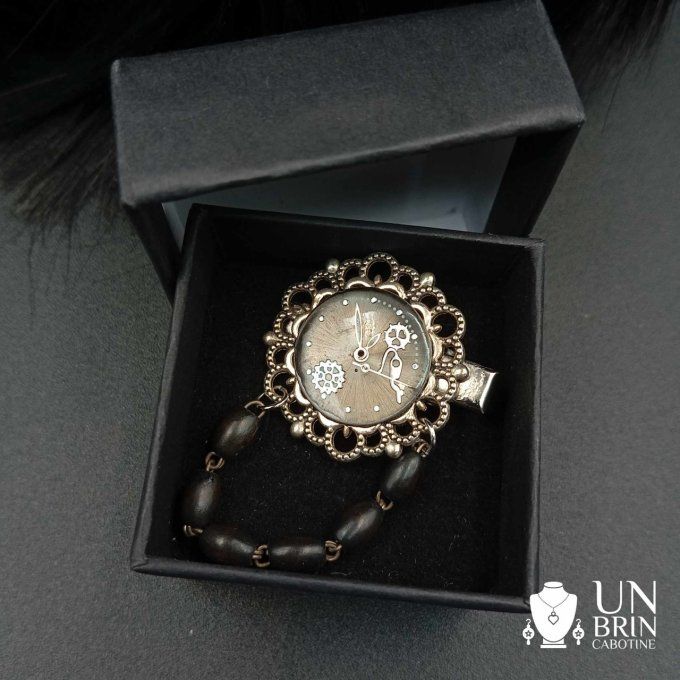 Bijou de barbe argent et noir