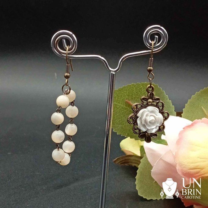 Boucles d'oreilles  asymétriques  