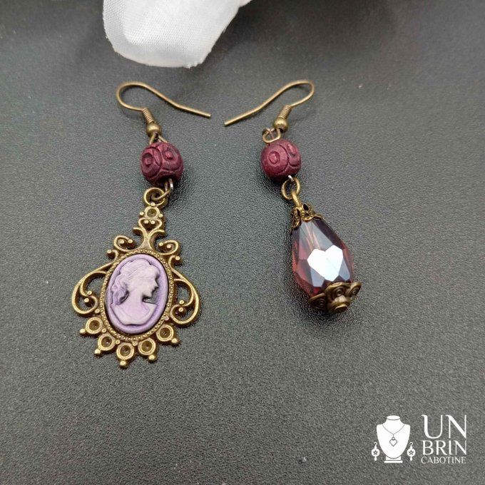 Boucles d'oreilles  asymétriques  