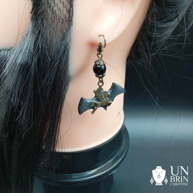 Boucle d'oreille chauve-souris  