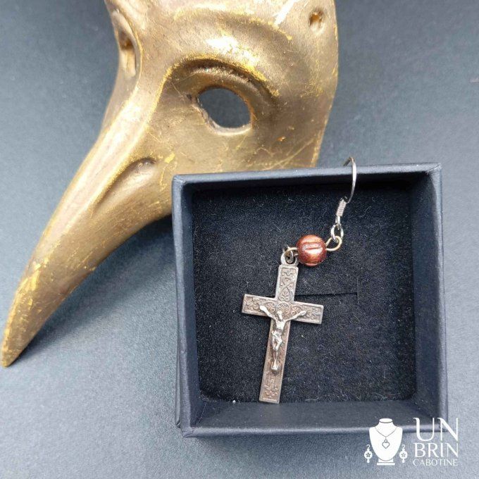 Boucle d'oreille croix  