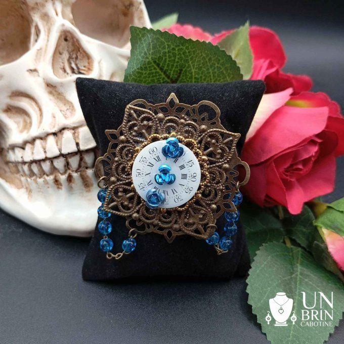 Broche upcyclée bronze