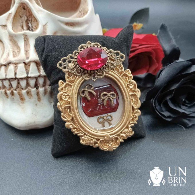 Broche cadre baroque