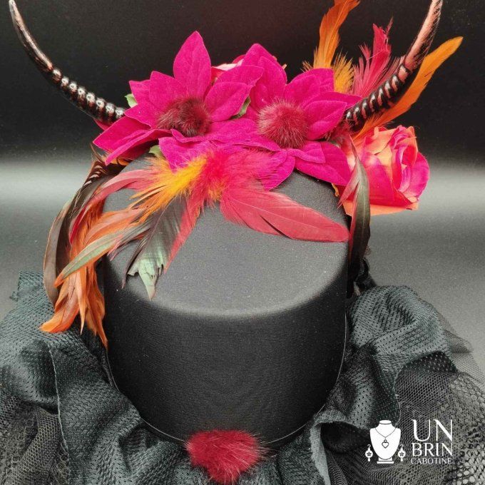 Chapeau steampunk, le cornu