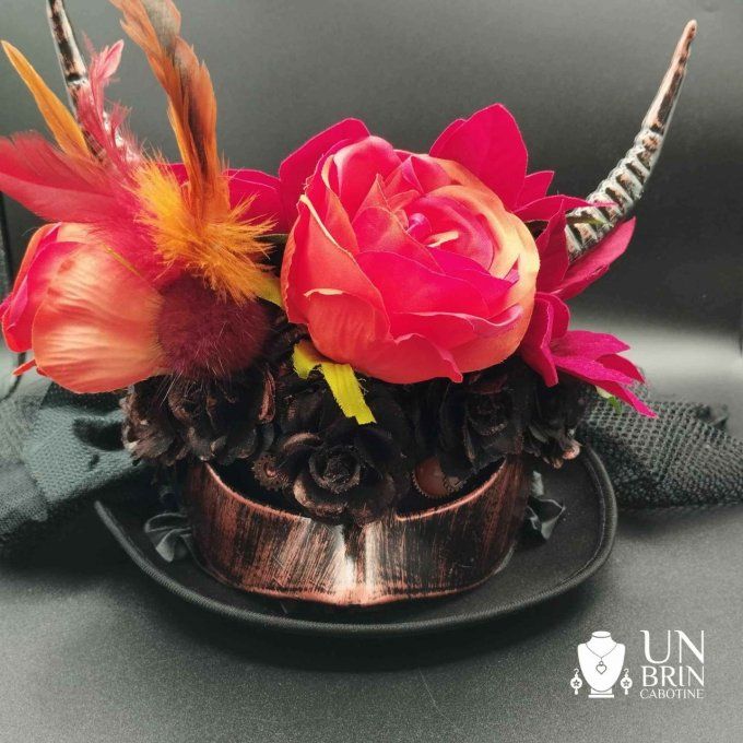 Chapeau steampunk, le cornu